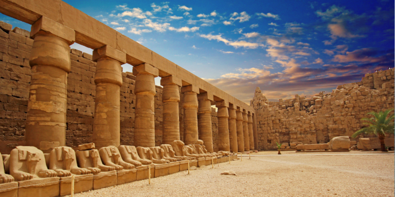 Egypt eSIM vs Airport SIM: Which One Is Cheaper?